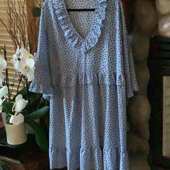 Flattering Periwinkle Blue Ruffled Polka Dot Dress Plus Size 22 - Picture 1 of 1
